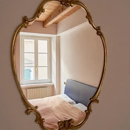 Rose Apartment *